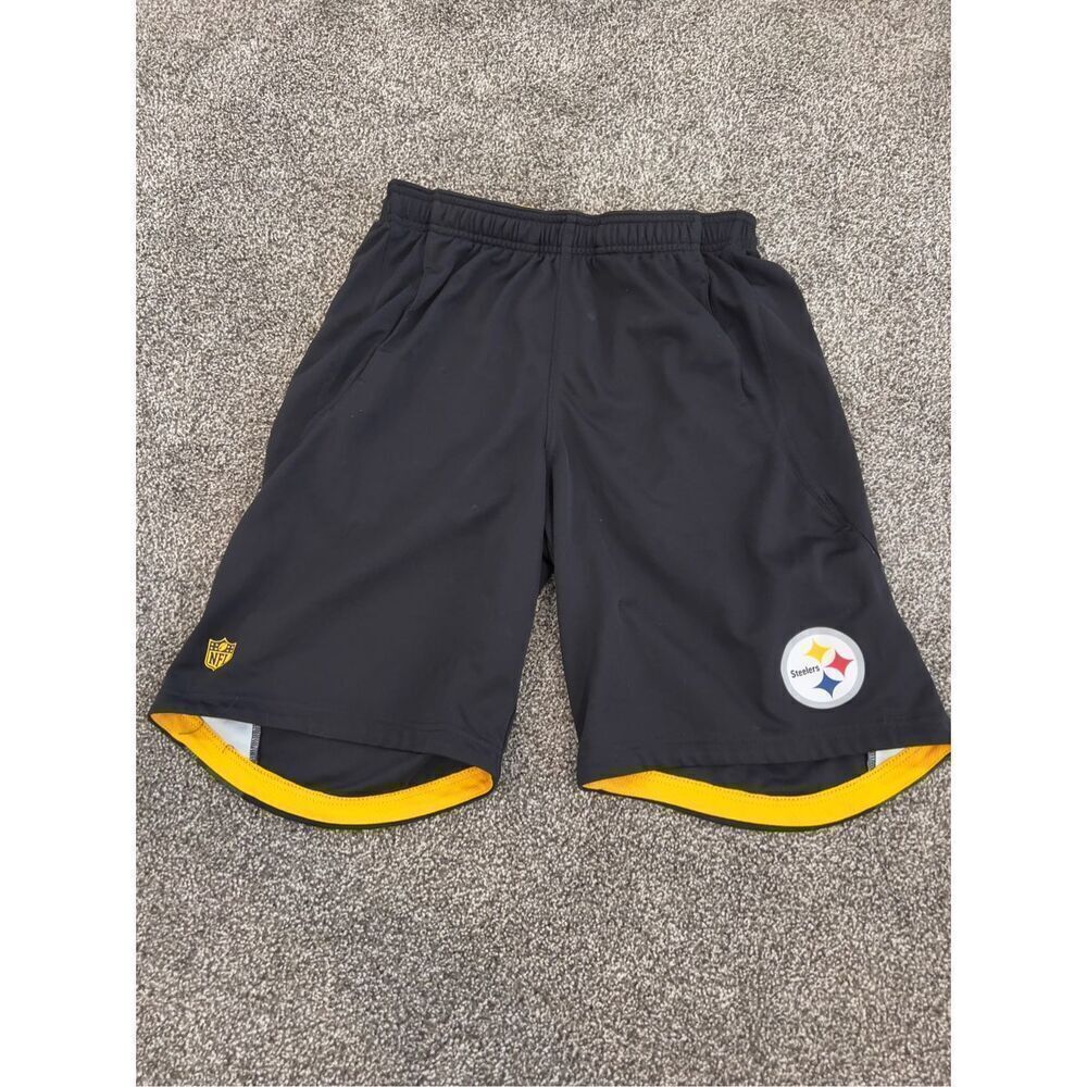 NFL Team Apparel Youth Medium Pittsburgh Steelers Shorts